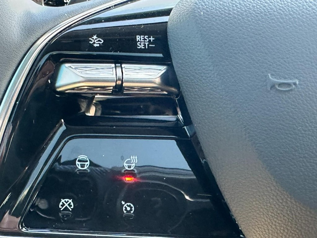 Cadillac OPTIQ Vehicle Full-screen Gallery Image 13