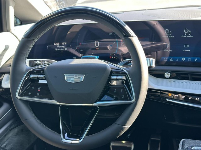 2025 Cadillac OPTIQ Luxury 1 - Photo 7