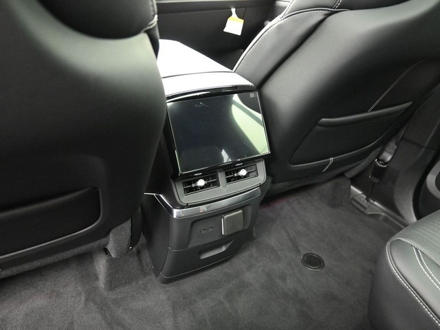 2026 Cadillac VISTIQ Sport - Photo 9