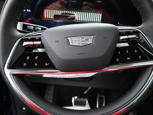 2026 Cadillac VISTIQ Sport - Photo 11
