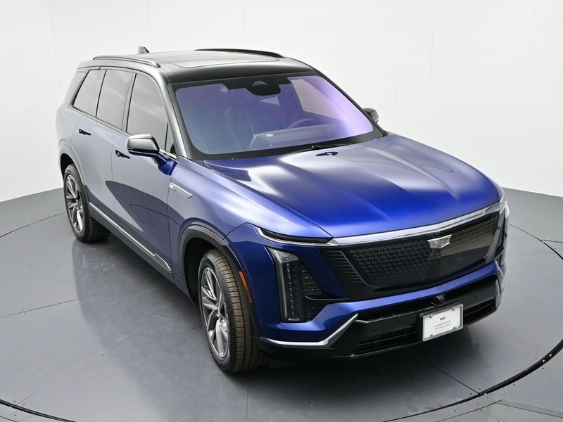 Cadillac VISTIQ Vehicle Full-screen Gallery Image 16