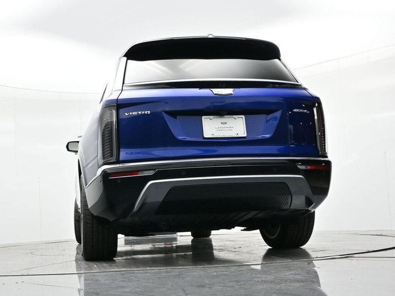 Cadillac VISTIQ Vehicle Full-screen Gallery Image 21