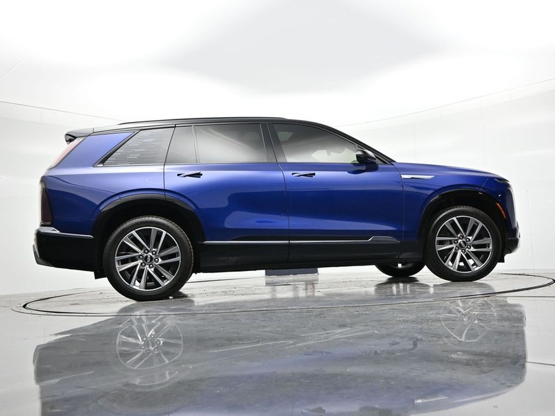 Cadillac VISTIQ Vehicle Full-screen Gallery Image 23