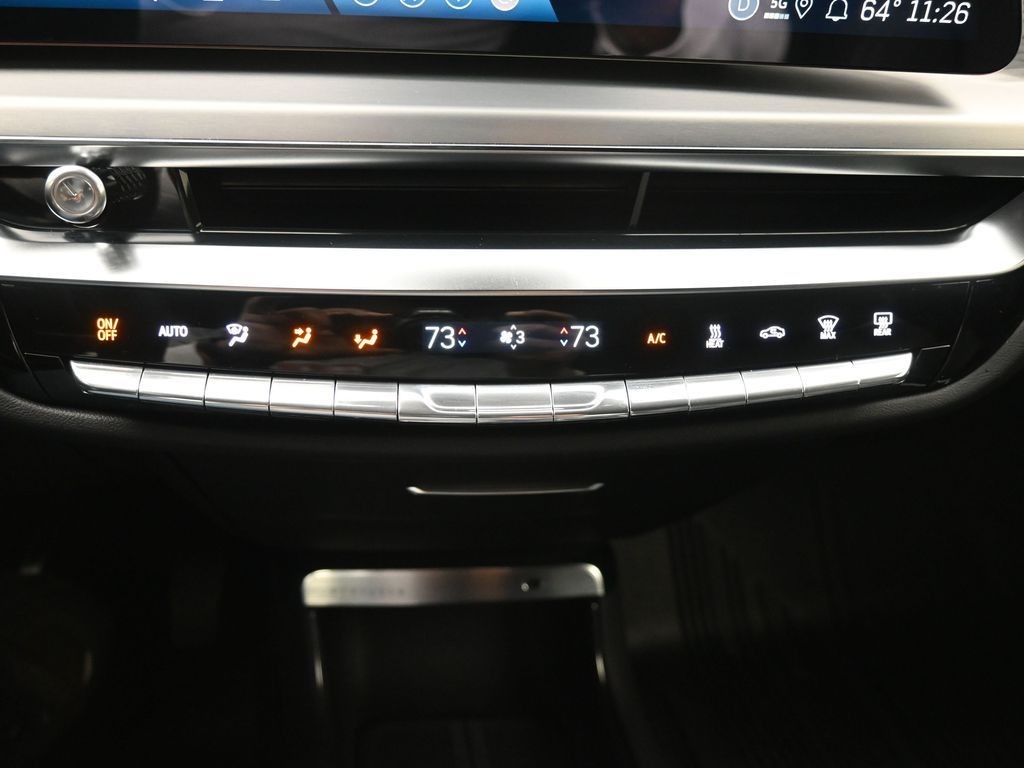 Cadillac LYRIQ Vehicle Full-screen Gallery Image 12