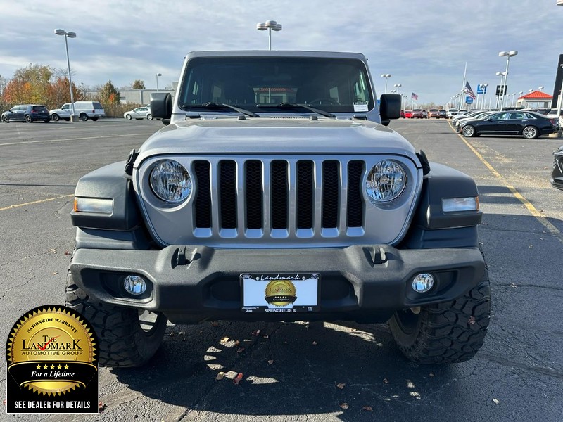 Jeep Wrangler Unlimited Vehicle Full-screen Gallery Image 9