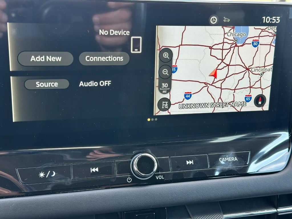 Mitsubishi Outlander Vehicle Full-screen Gallery Image 10