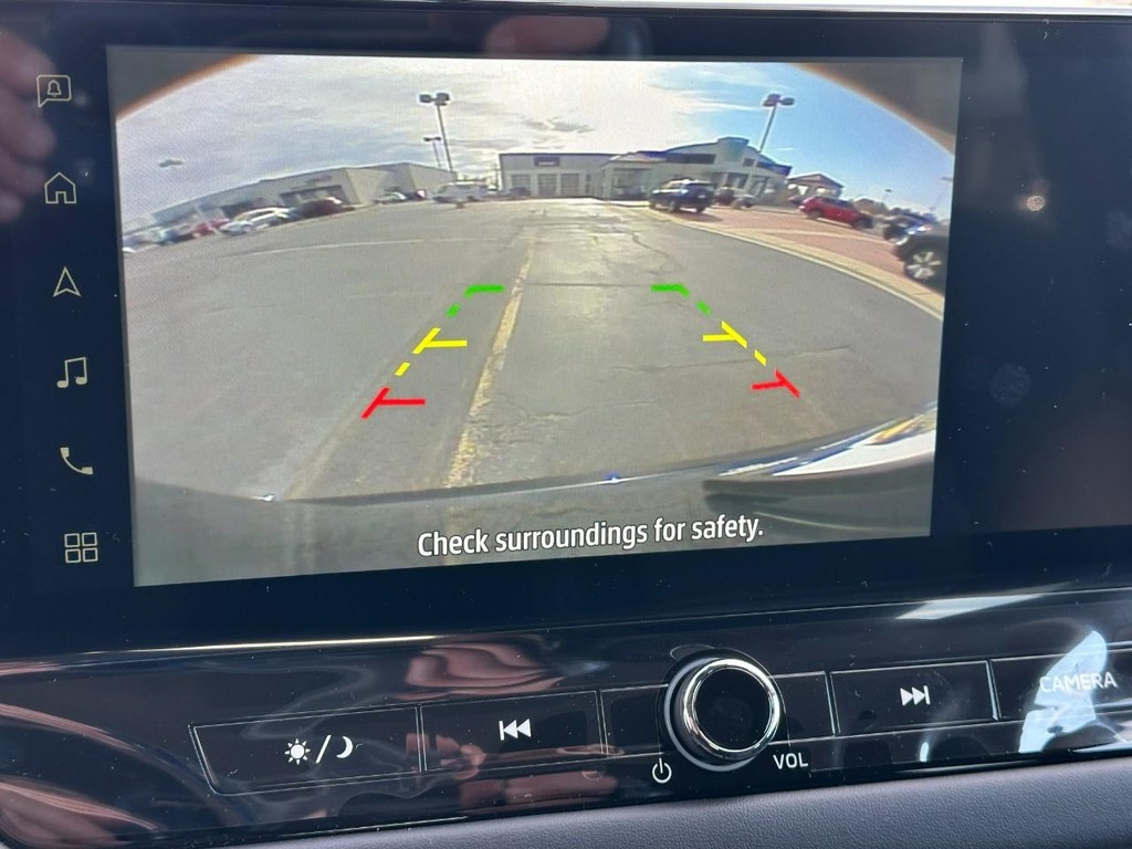 Mitsubishi Outlander Vehicle Full-screen Gallery Image 14