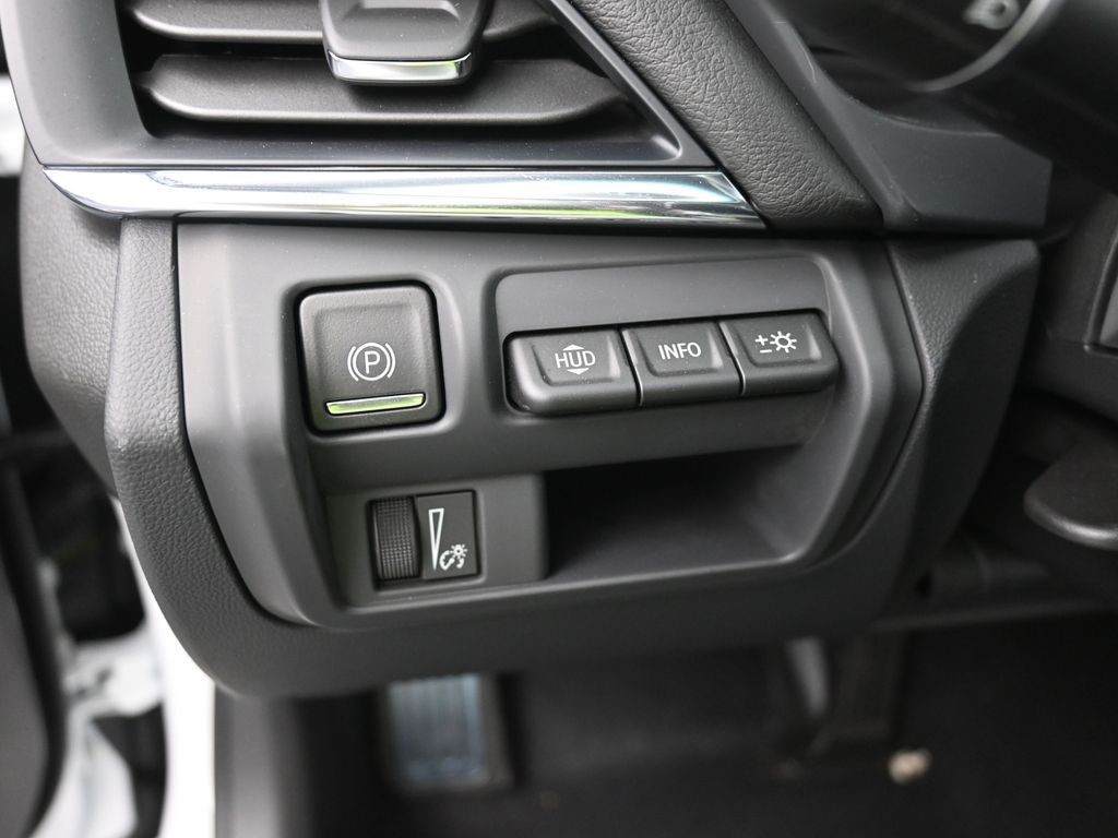 Cadillac CT4 Vehicle Full-screen Gallery Image 14