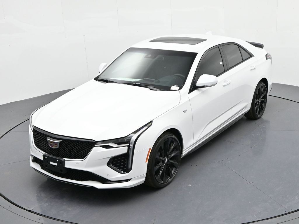 Cadillac CT4 Vehicle Full-screen Gallery Image 20