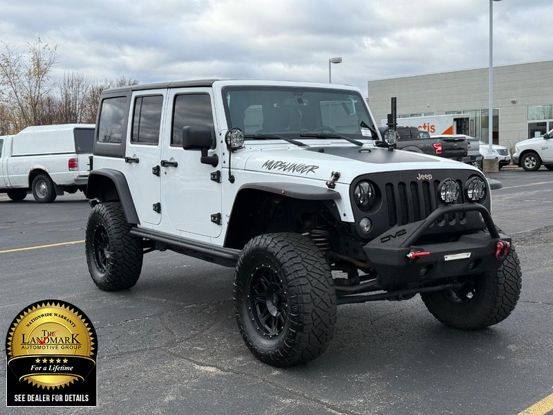 Jeep Wrangler Unlimited Vehicle Full-screen Gallery Image 2