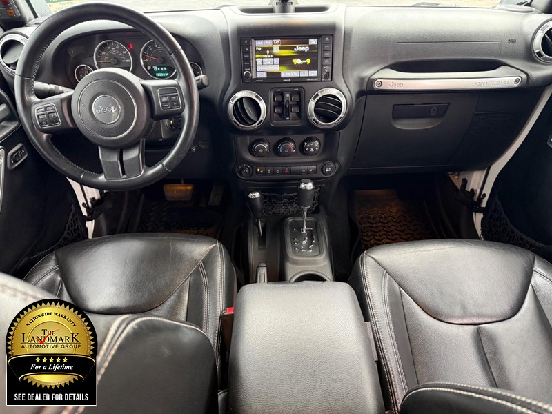 Jeep Wrangler Unlimited Vehicle Full-screen Gallery Image 15