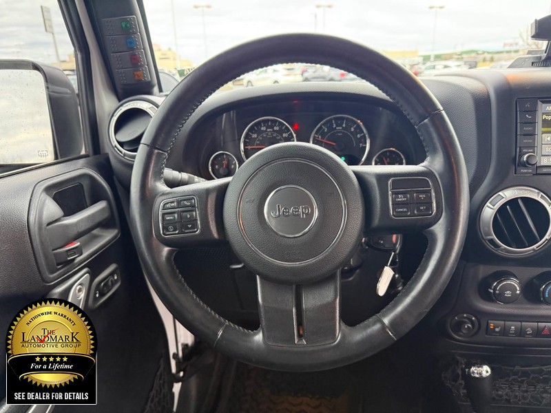 Jeep Wrangler Unlimited Vehicle Full-screen Gallery Image 16