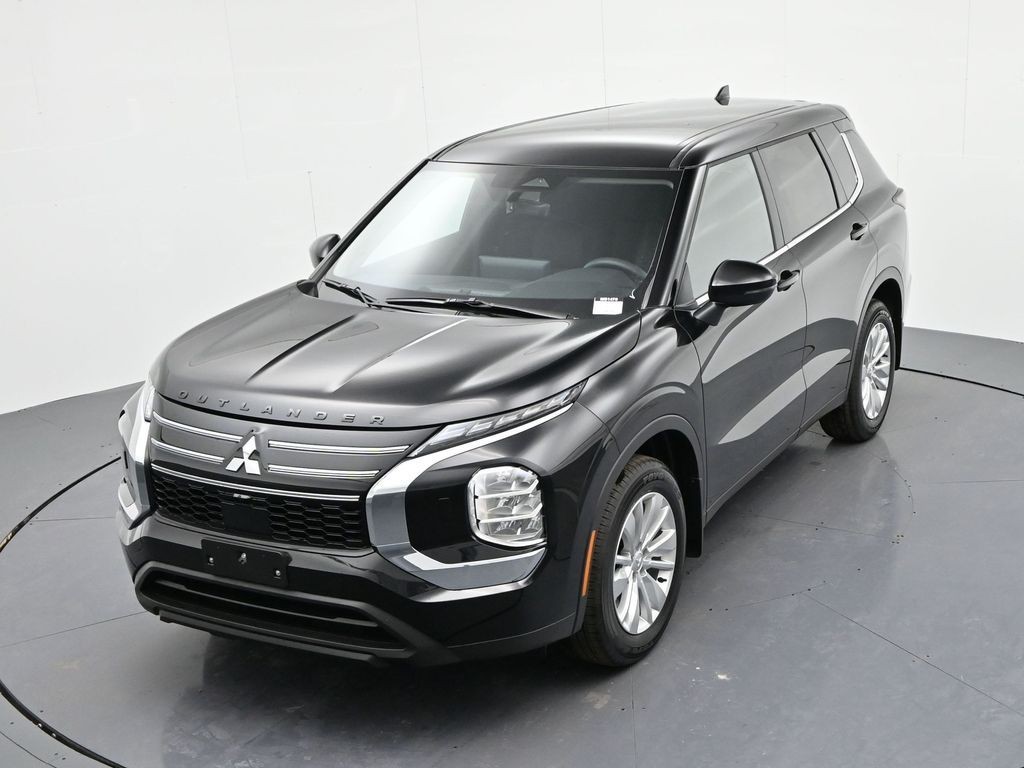 Mitsubishi Outlander Vehicle Full-screen Gallery Image 19