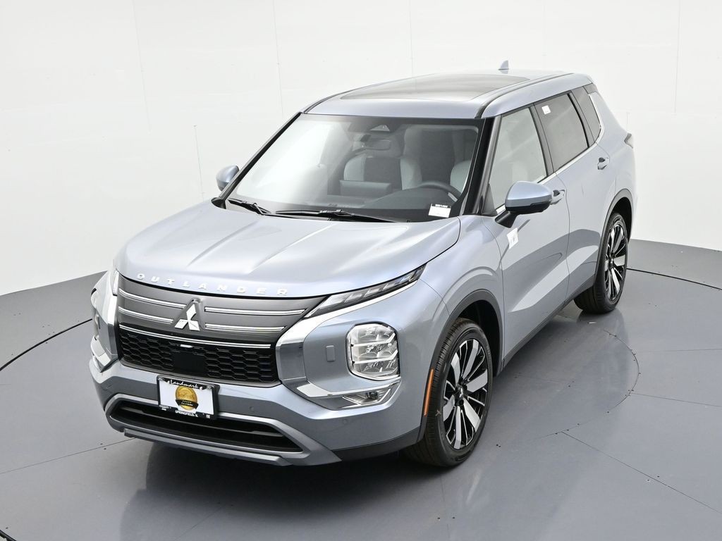 Mitsubishi Outlander Vehicle Full-screen Gallery Image 17