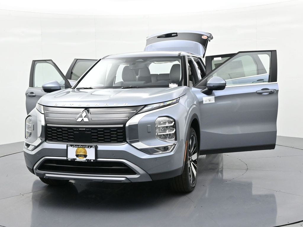 Mitsubishi Outlander Vehicle Full-screen Gallery Image 26