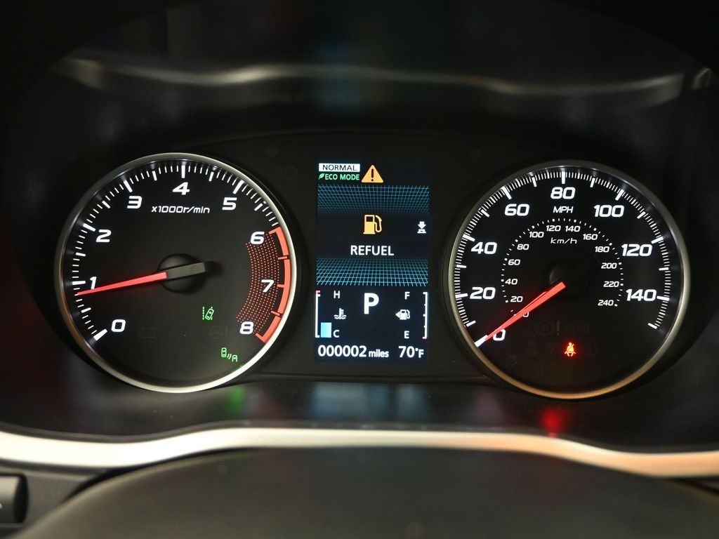 Mitsubishi Eclipse Cross Vehicle Full-screen Gallery Image 9