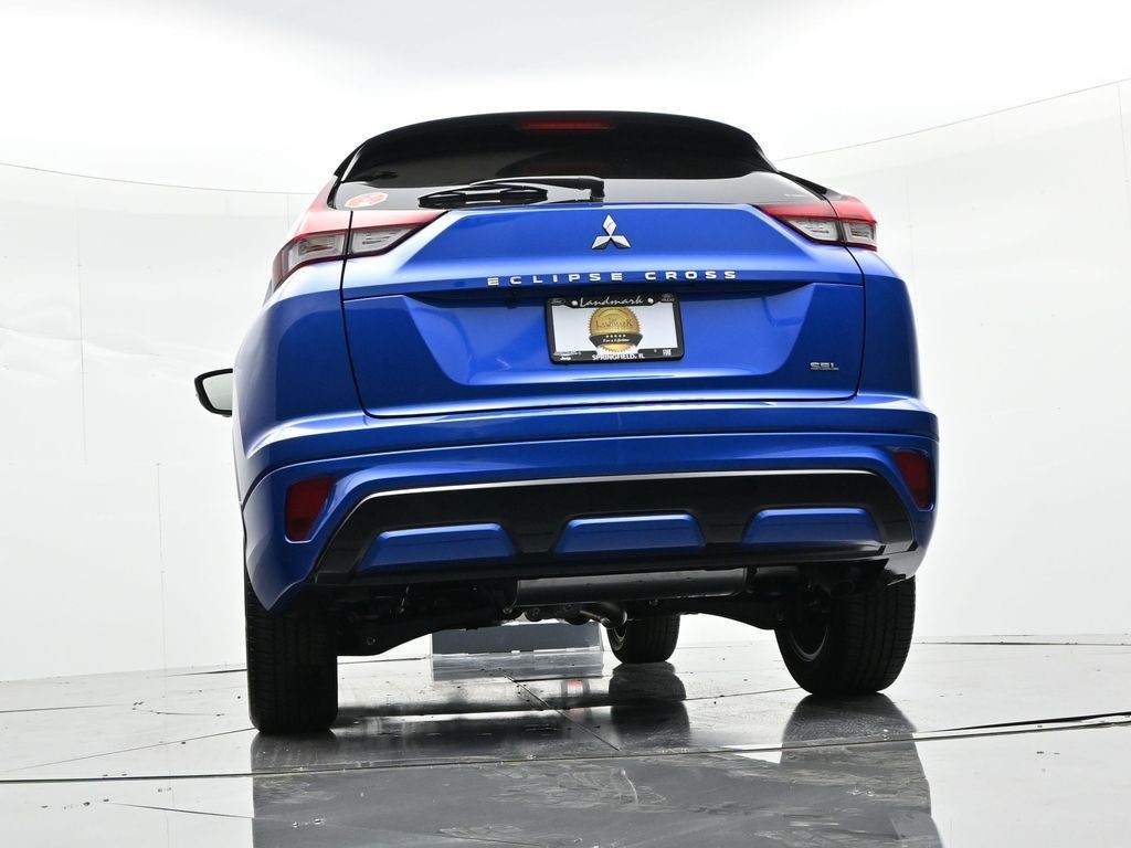 Mitsubishi Eclipse Cross Vehicle Full-screen Gallery Image 25