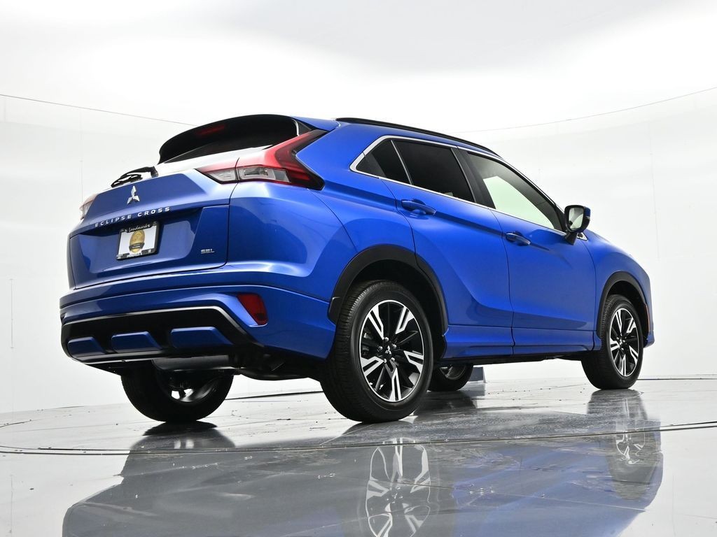 Mitsubishi Eclipse Cross Vehicle Full-screen Gallery Image 26