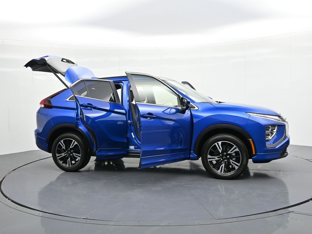 Mitsubishi Eclipse Cross Vehicle Full-screen Gallery Image 28