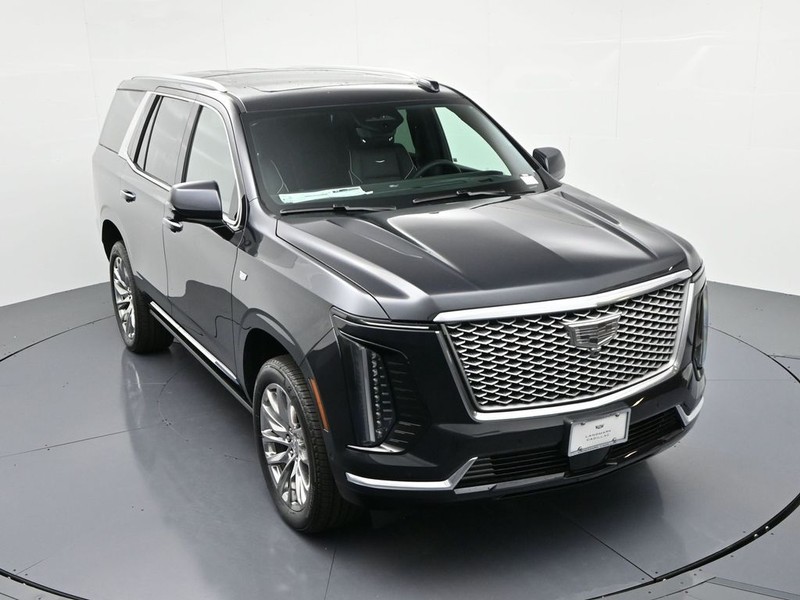 Cadillac Escalade Vehicle Full-screen Gallery Image 18