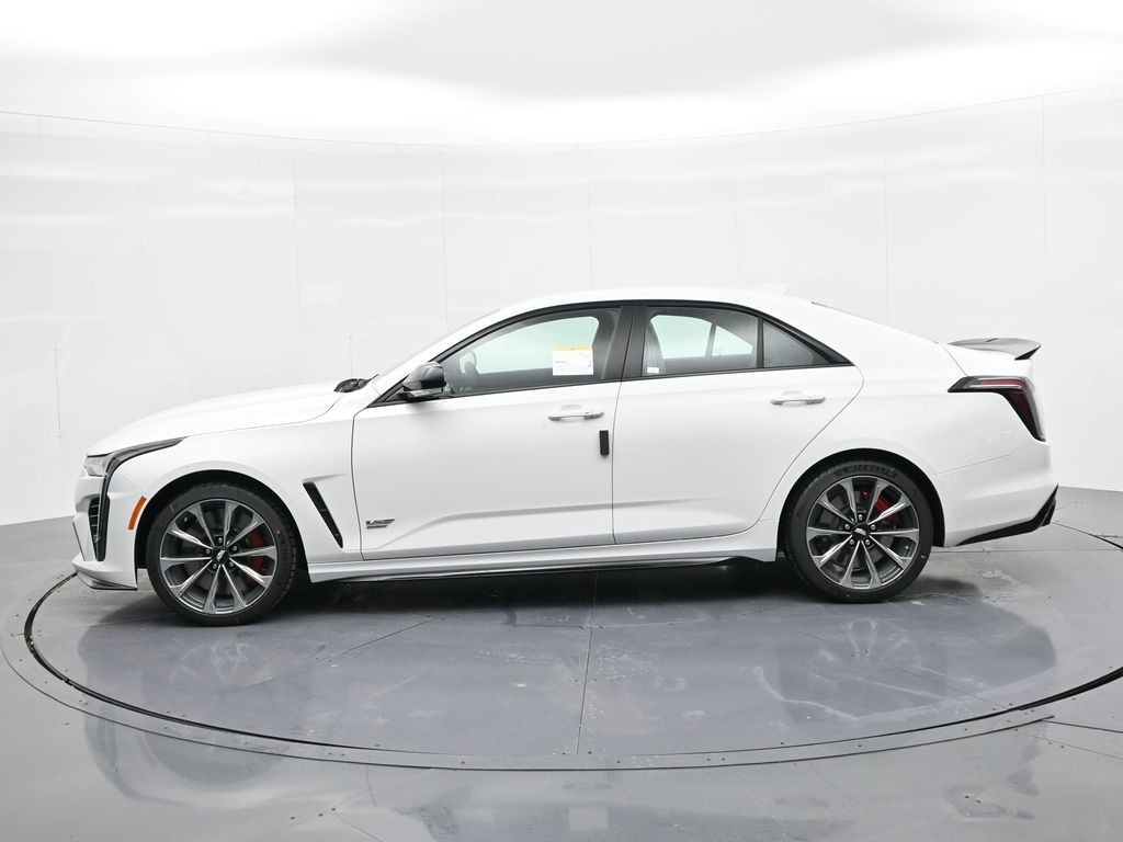 Cadillac CT4-V Vehicle Full-screen Gallery Image 9