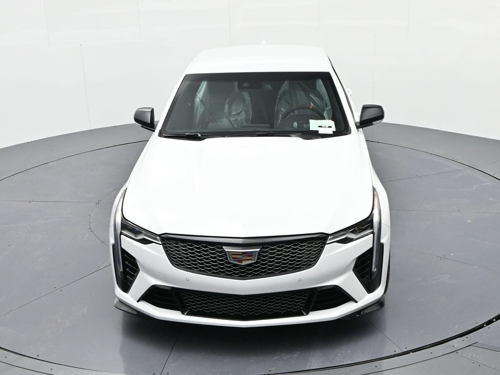 Cadillac CT4-V Vehicle Full-screen Gallery Image 14