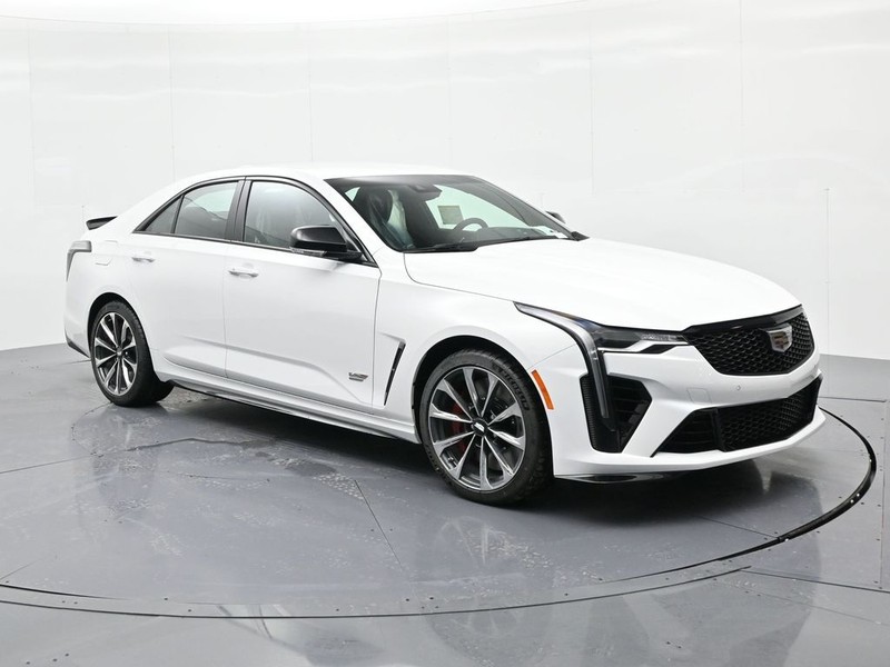 Cadillac CT4-V Vehicle Full-screen Gallery Image 4