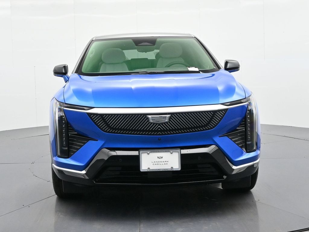 Cadillac OPTIQ Vehicle Full-screen Gallery Image 3