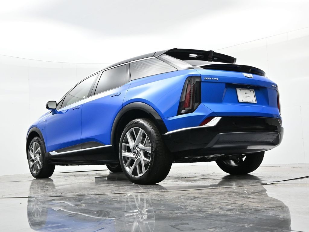 Cadillac OPTIQ Vehicle Full-screen Gallery Image 19