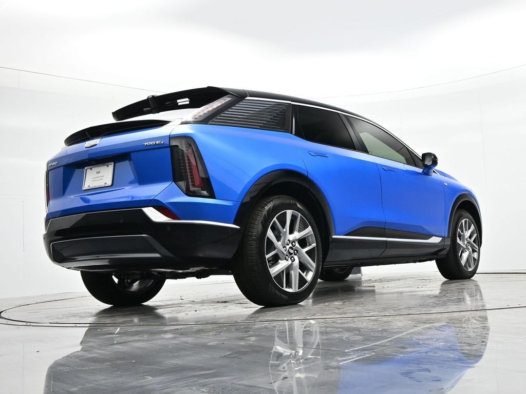 Cadillac OPTIQ Vehicle Full-screen Gallery Image 21