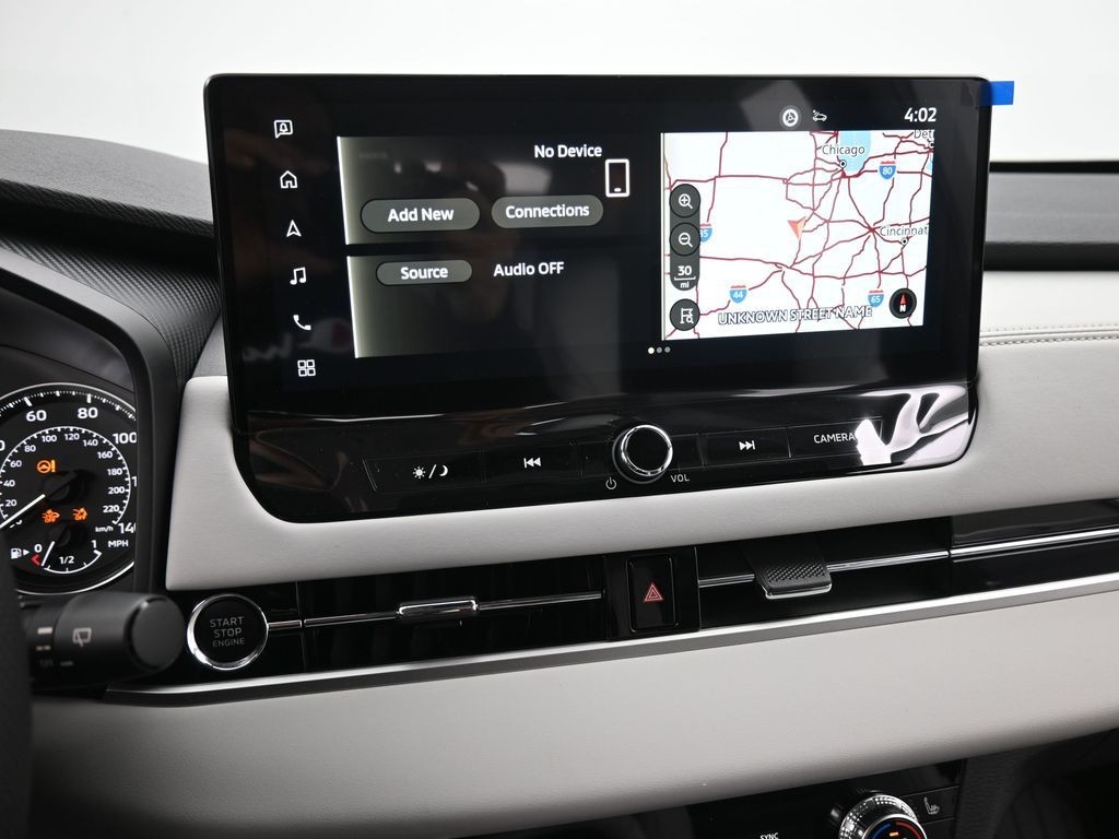 Mitsubishi Outlander Vehicle Full-screen Gallery Image 10