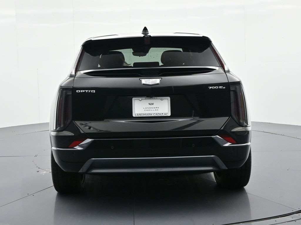 Cadillac OPTIQ Vehicle Full-screen Gallery Image 6