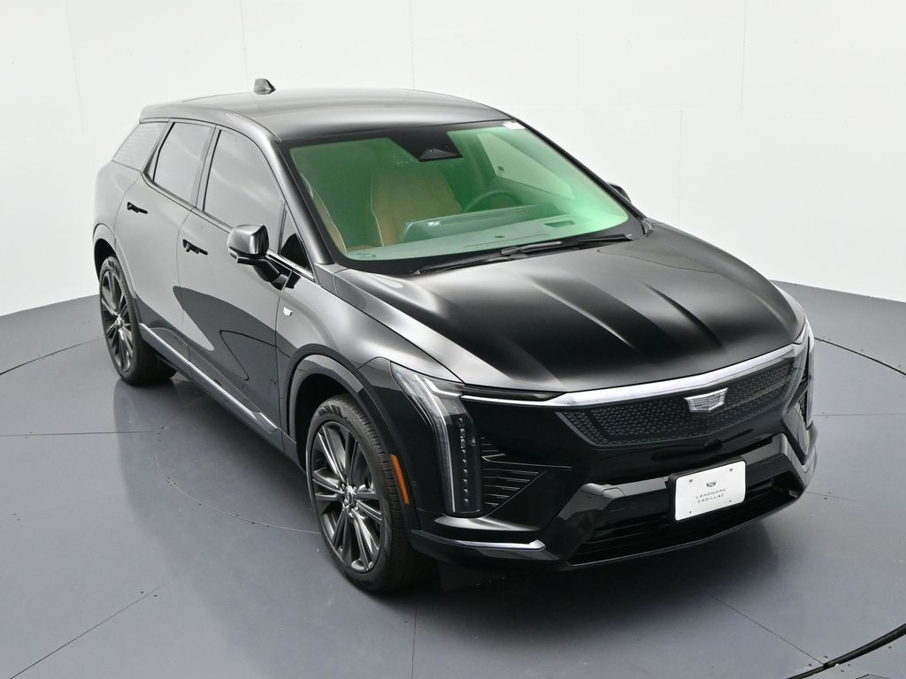 Cadillac OPTIQ Vehicle Full-screen Gallery Image 14