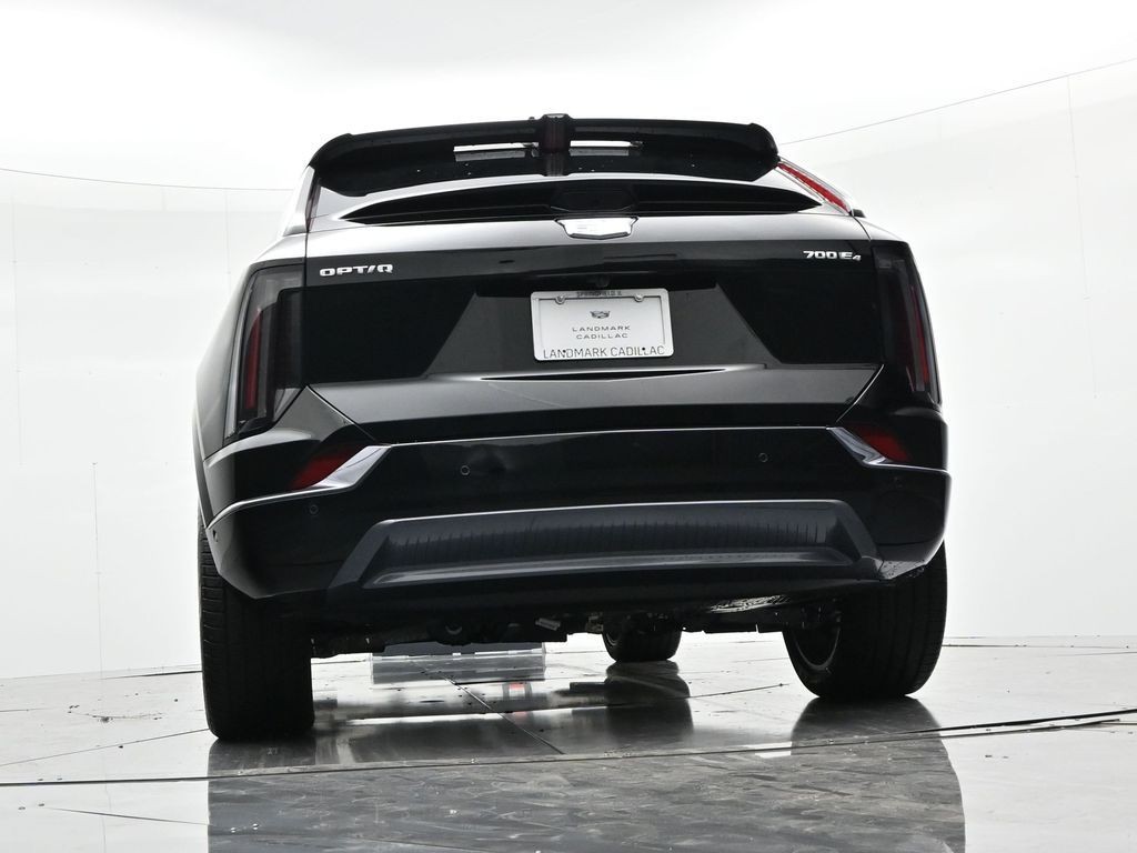 Cadillac OPTIQ Vehicle Full-screen Gallery Image 19