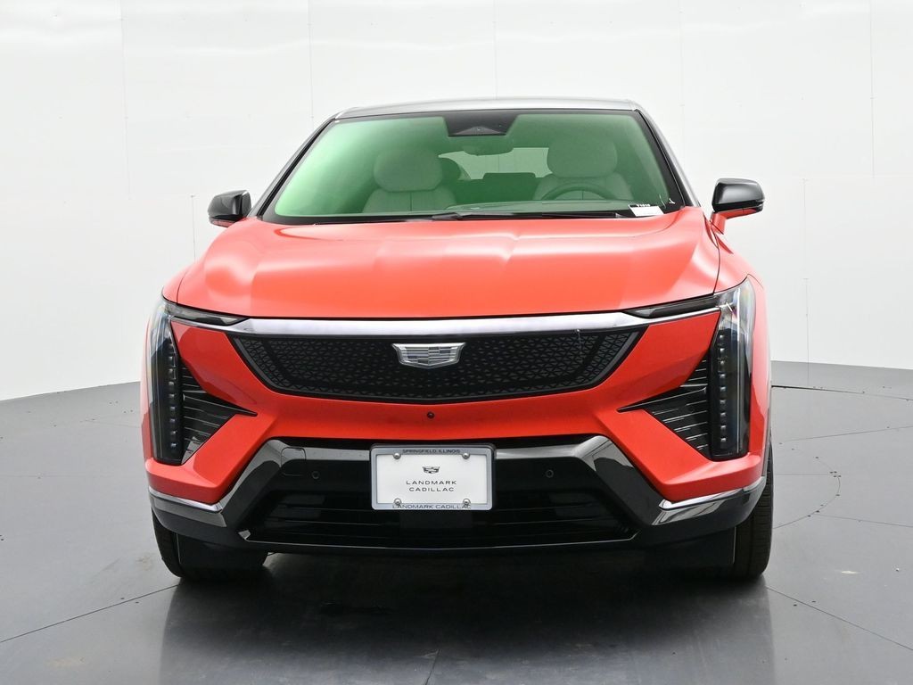 Cadillac OPTIQ Vehicle Full-screen Gallery Image 3