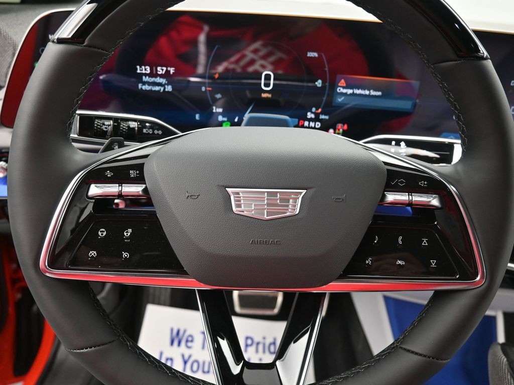 Cadillac OPTIQ Vehicle Full-screen Gallery Image 13