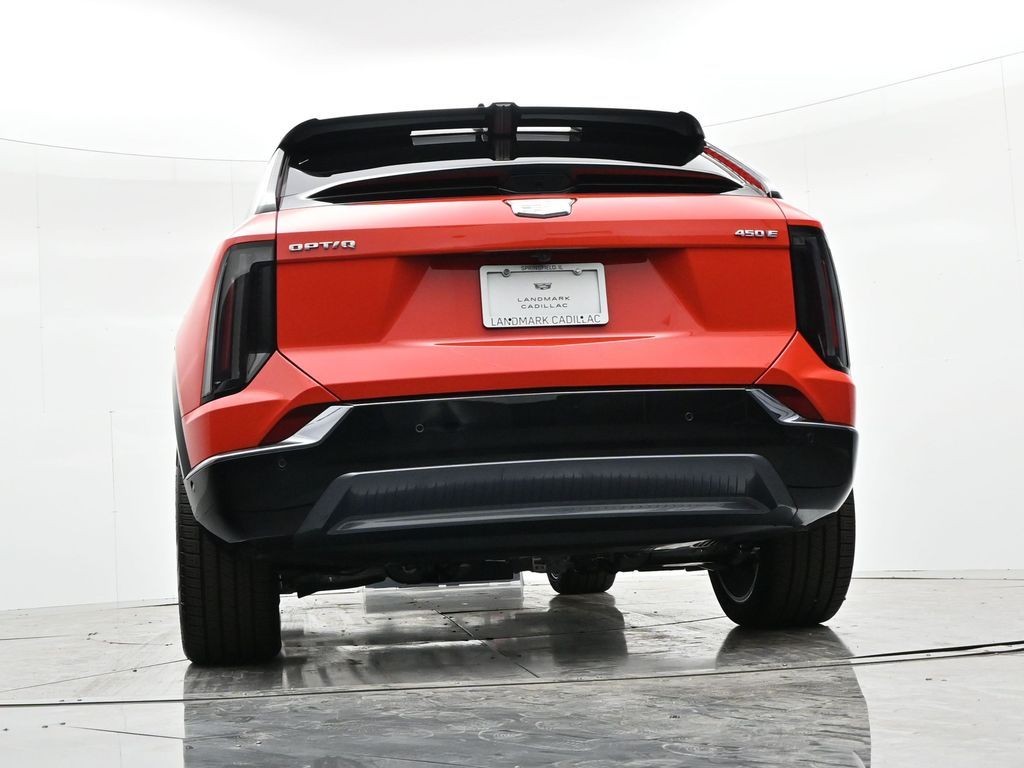 Cadillac OPTIQ Vehicle Full-screen Gallery Image 22