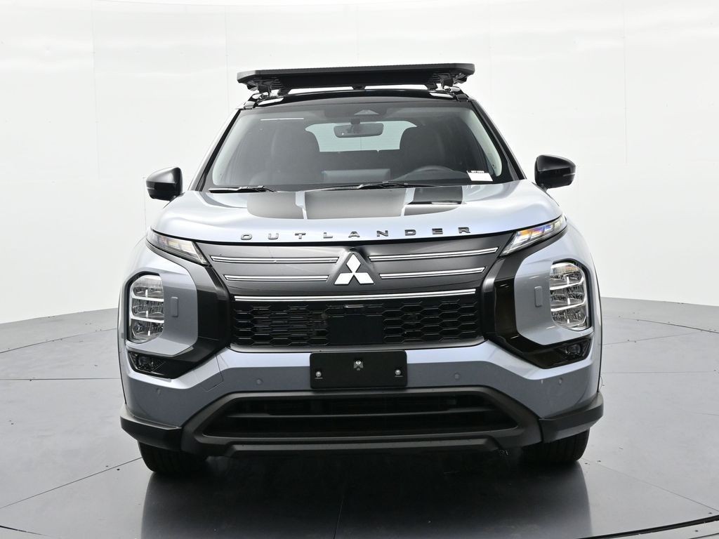 Mitsubishi Outlander Vehicle Full-screen Gallery Image 3