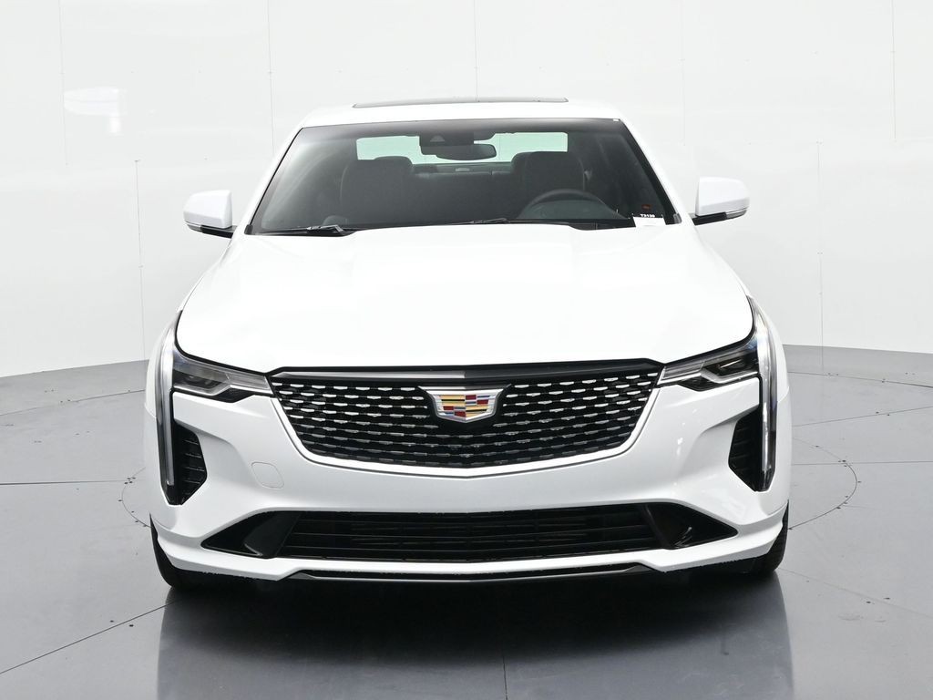 Cadillac CT4 Vehicle Full-screen Gallery Image 3