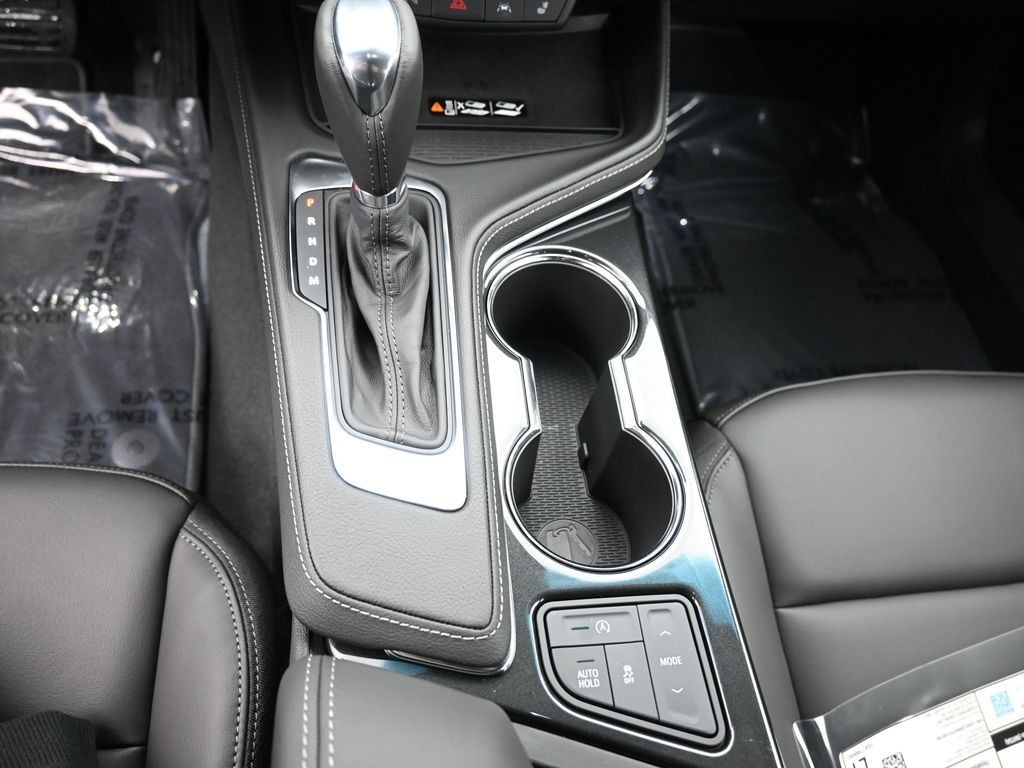 Cadillac CT4 Vehicle Full-screen Gallery Image 14