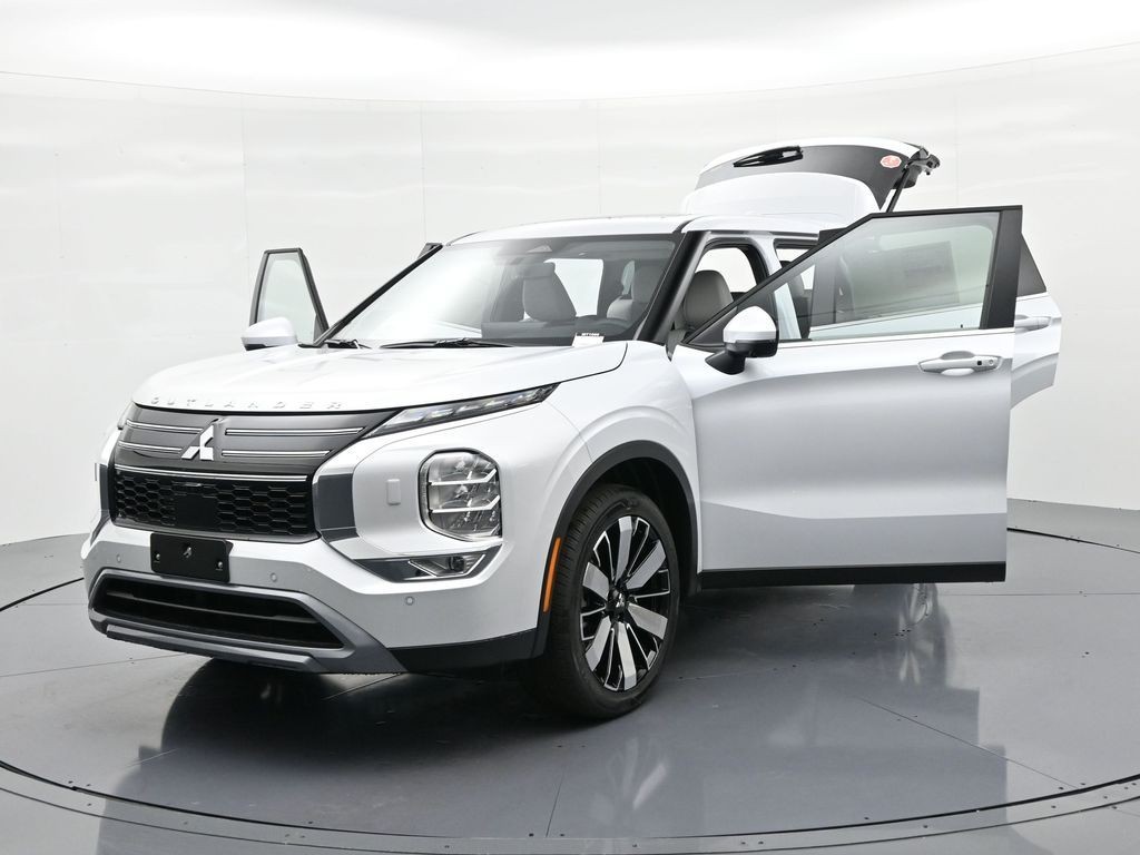 Mitsubishi Outlander Vehicle Full-screen Gallery Image 27