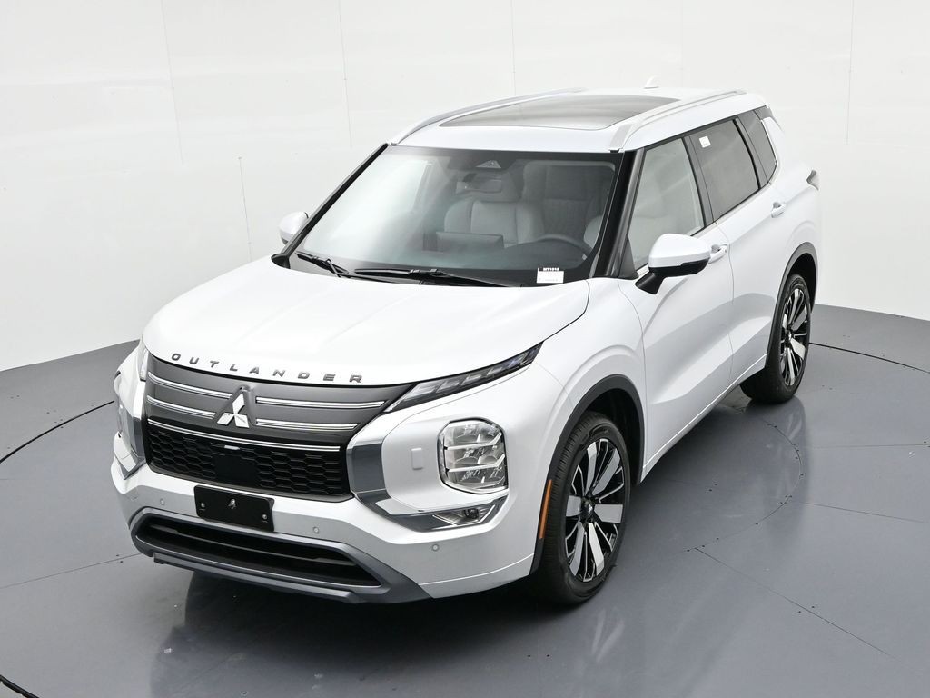 Mitsubishi Outlander Vehicle Full-screen Gallery Image 20