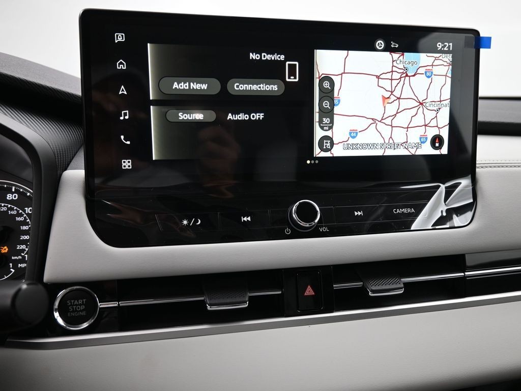 Mitsubishi Outlander Vehicle Full-screen Gallery Image 11