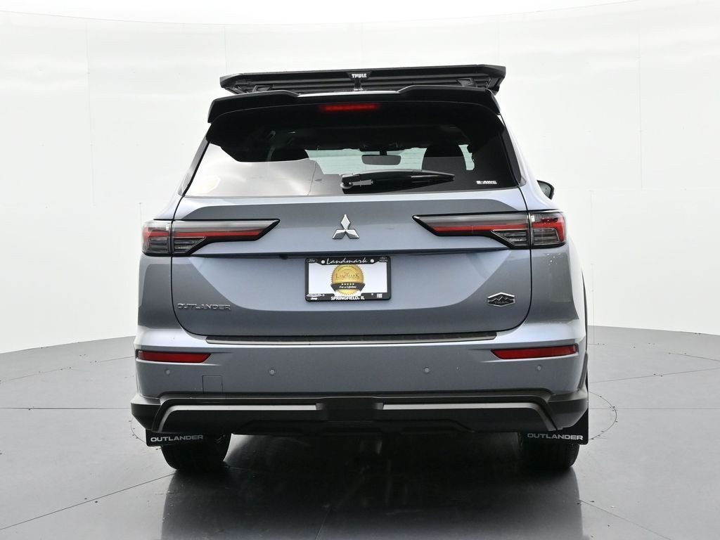 Mitsubishi Outlander Vehicle Full-screen Gallery Image 7