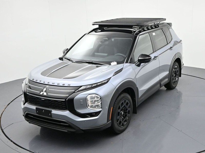 Mitsubishi Outlander Vehicle Full-screen Gallery Image 12