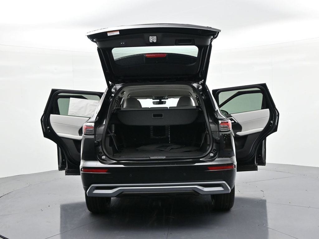 Mitsubishi Outlander Vehicle Full-screen Gallery Image 26