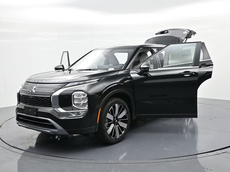 Mitsubishi Outlander Vehicle Full-screen Gallery Image 25