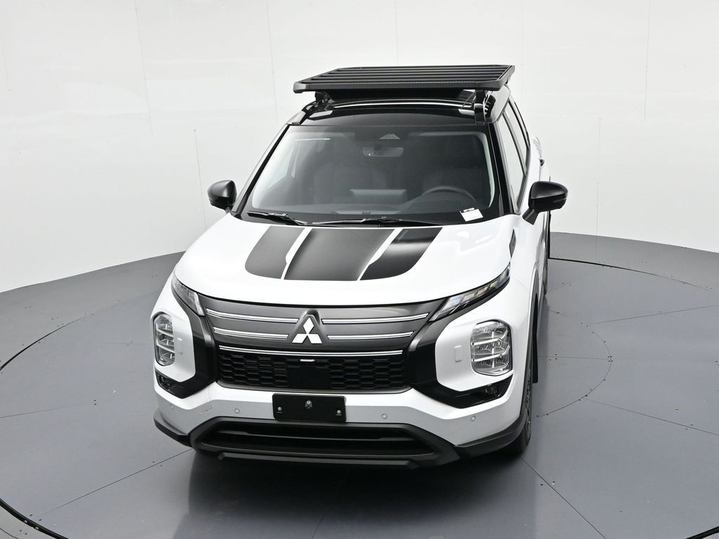 Mitsubishi Outlander Vehicle Full-screen Gallery Image 18