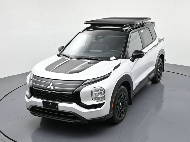 Mitsubishi Outlander Vehicle Full-screen Gallery Image 19
