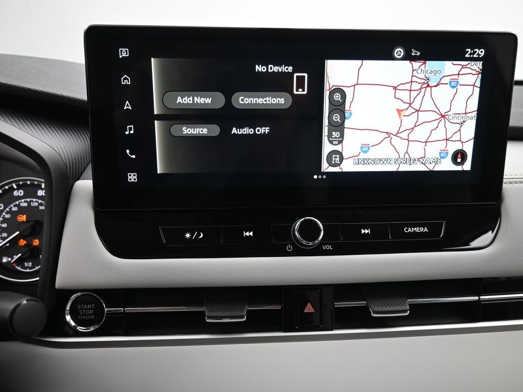 Mitsubishi Outlander Vehicle Full-screen Gallery Image 11